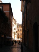 Alley leading to the Pantheon